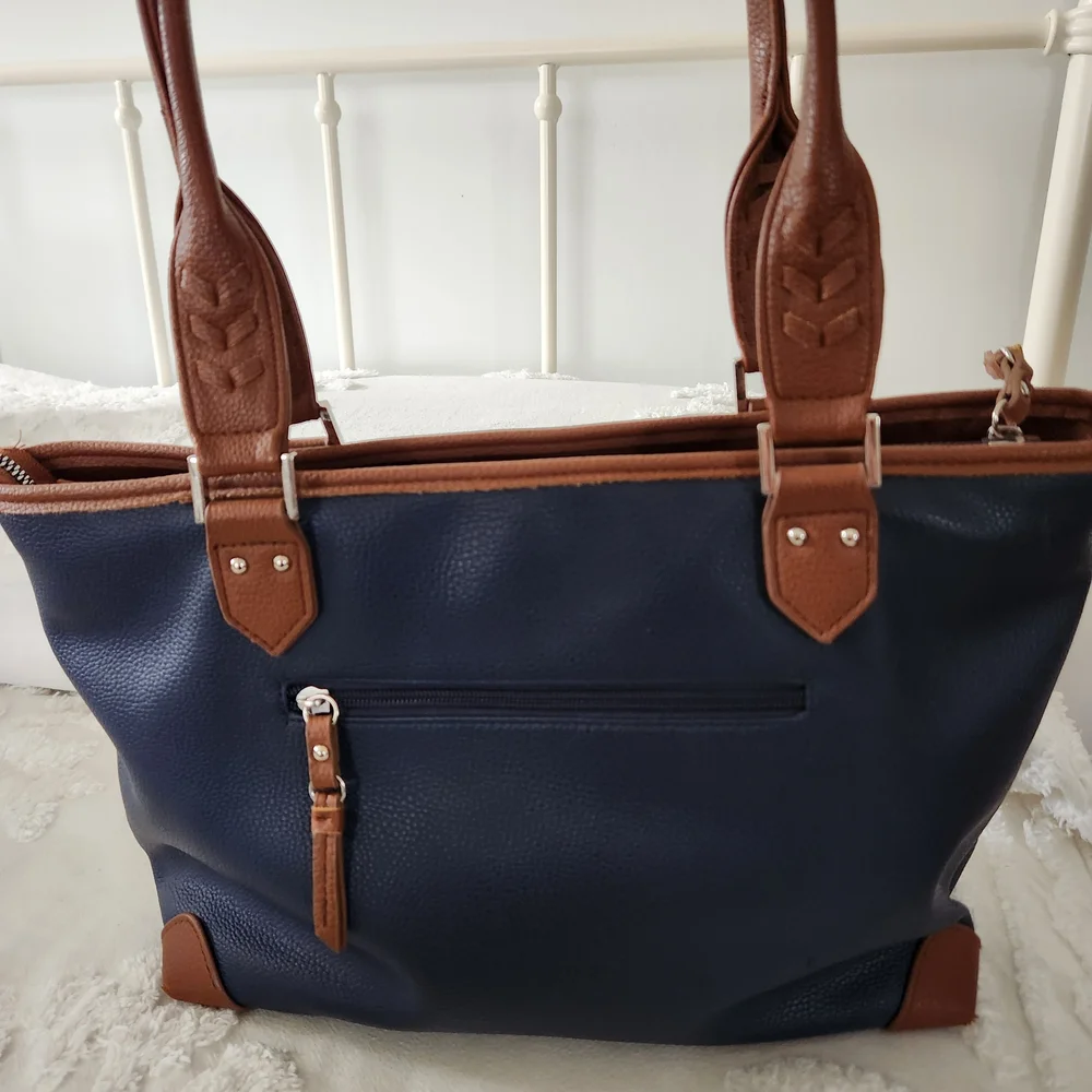 Rosetti Navy and Brown Two-Tone Messenger Tote Lots Of Pockets